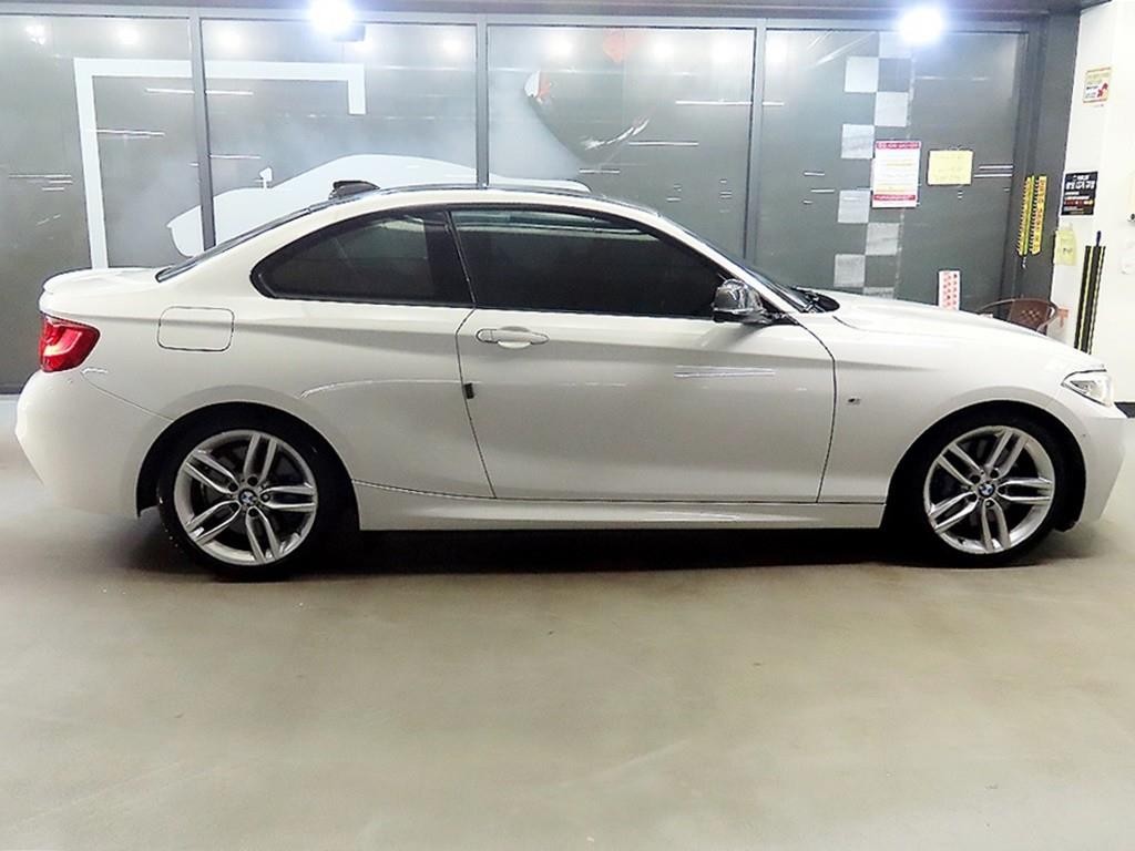 BMW 2시리즈 2시리즈 (F22) 220d 쿠페 M 스포츠 이미지 3