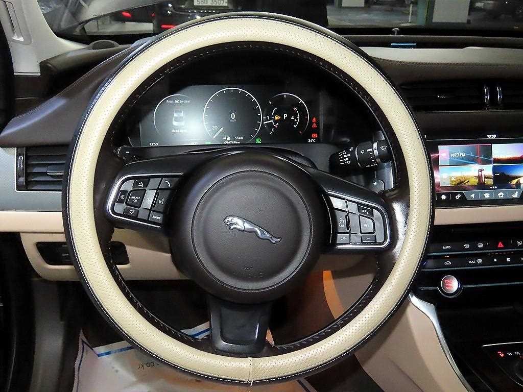 재규어 XF XF(X260) 2.0D 포트폴리오 이미지 8