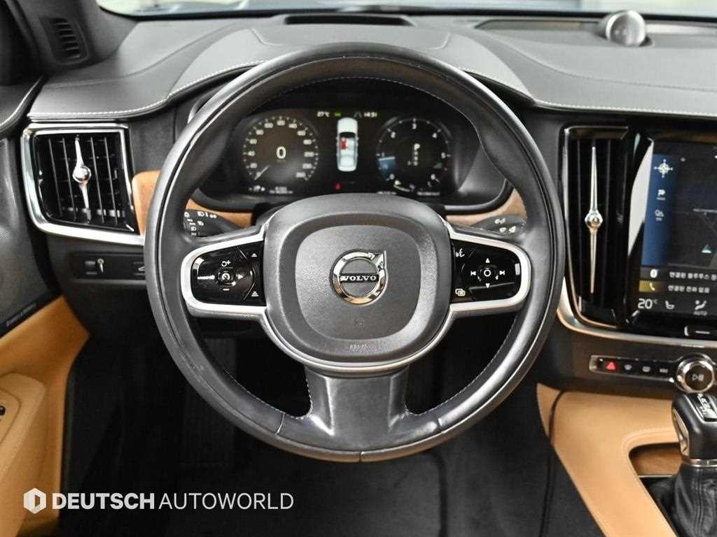 볼보 S90 D5 AWD 인스크립션 이미지 13