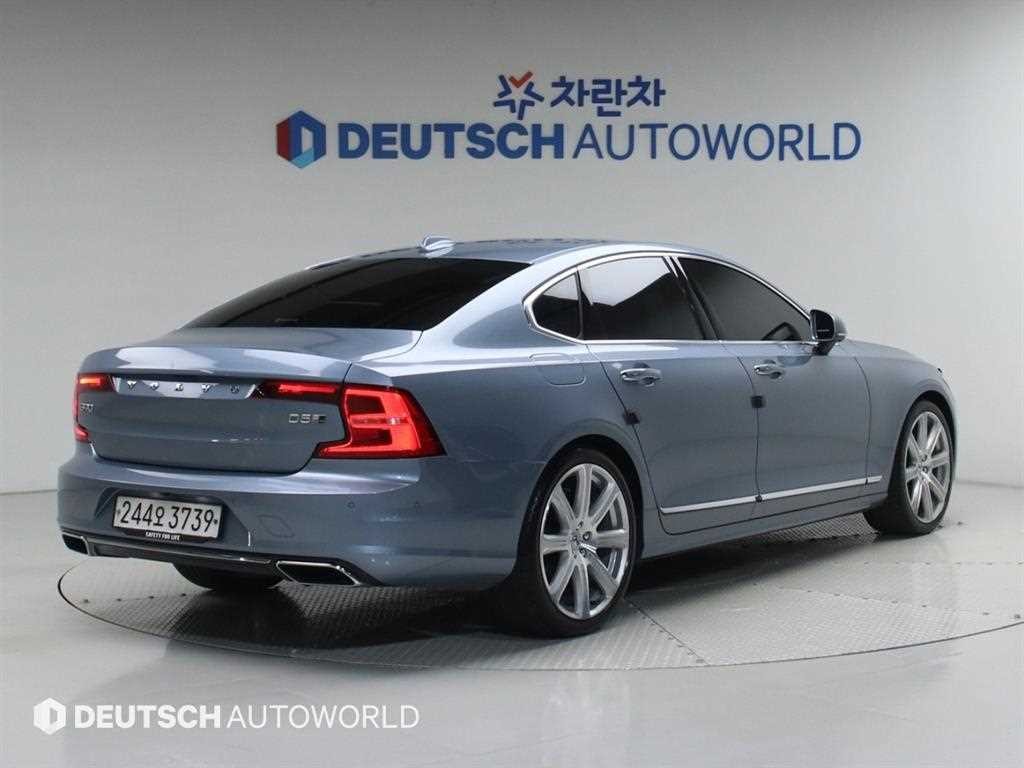 볼보 S90 D5 AWD 인스크립션 이미지 3