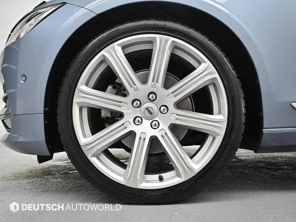 볼보 S90 D5 AWD 인스크립션 이미지 6