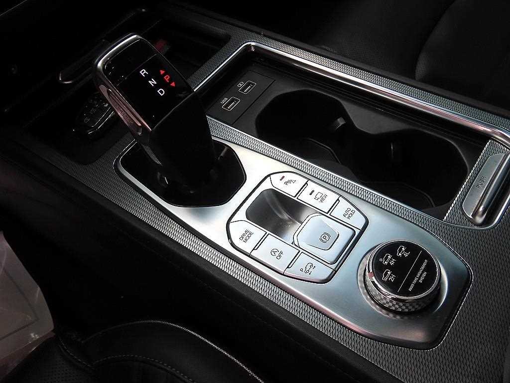 KG모빌리티(쌍용) 렉스턴 올 뉴 렉스턴 (Y450) 디젤 2.2 4WD 더 블랙 이미지 11