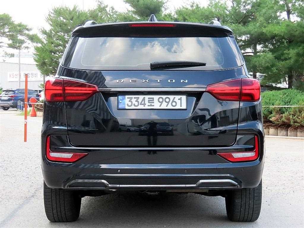 KG모빌리티(쌍용) 렉스턴 올 뉴 렉스턴 (Y450) 디젤 2.2 4WD 더 블랙 이미지 4