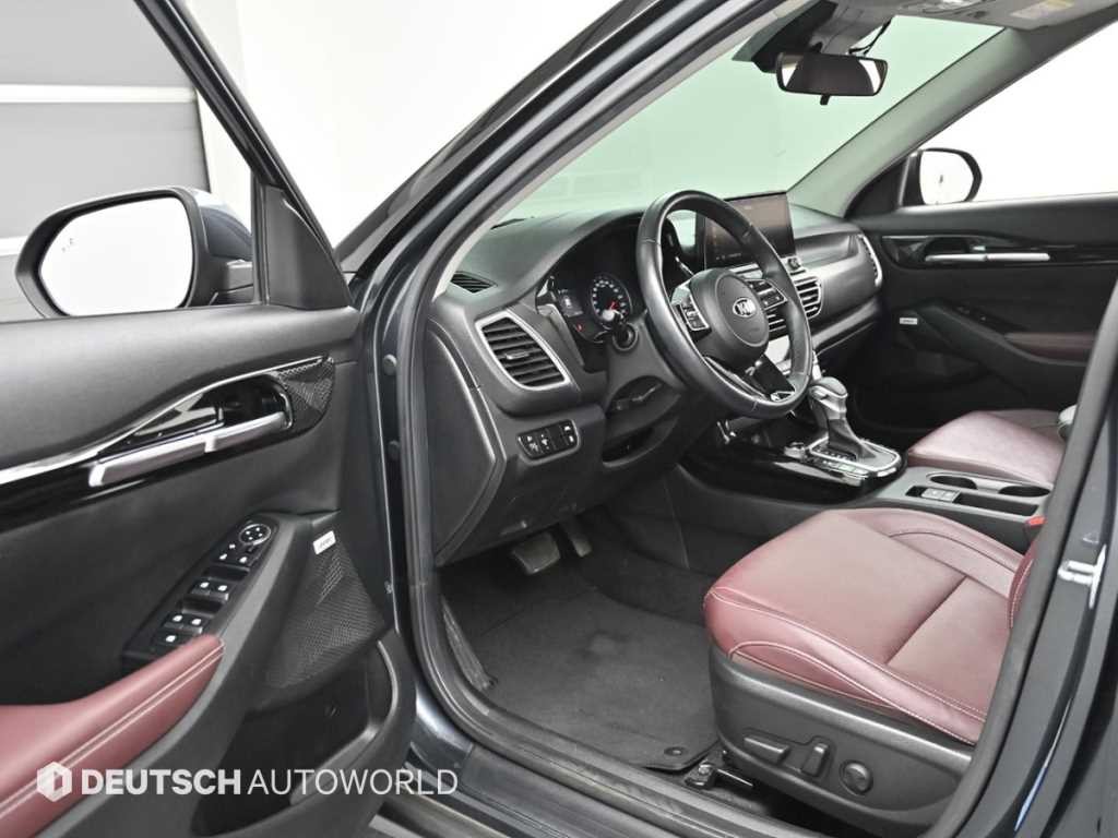 기아 셀토스 가솔린 1.6 터보 4WD 시그니처 이미지 11