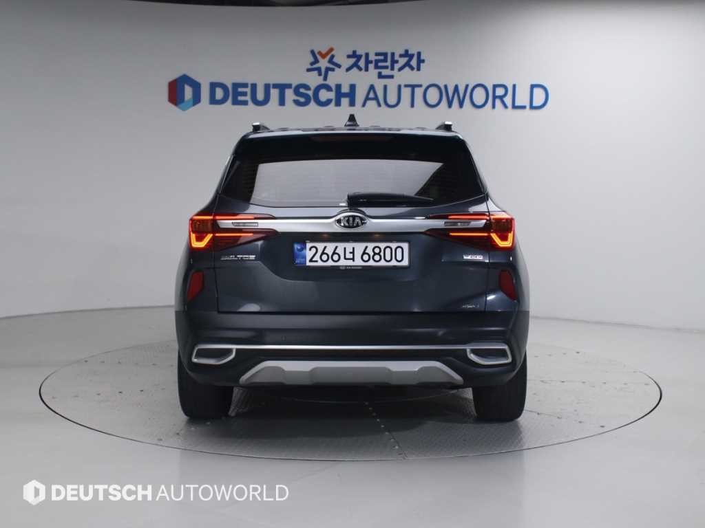 기아 셀토스 가솔린 1.6 터보 4WD 시그니처 이미지 4