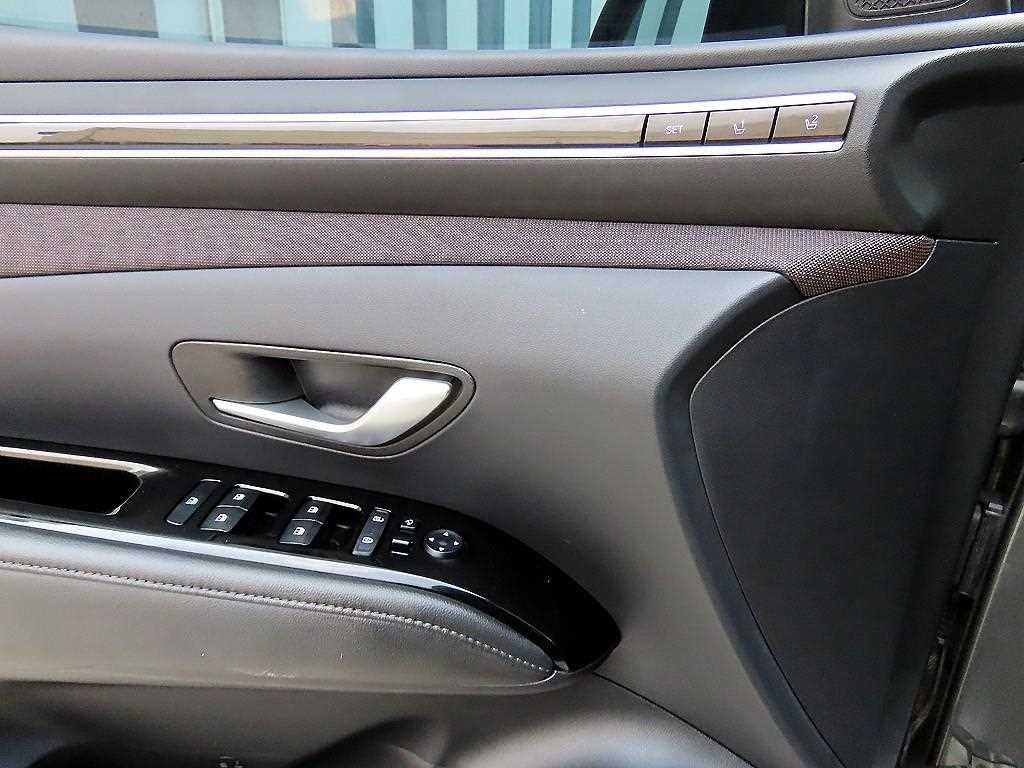현대 투싼 투싼 (NX4) 가솔린 1.6 터보 2WD 인스퍼레이션 이미지 11