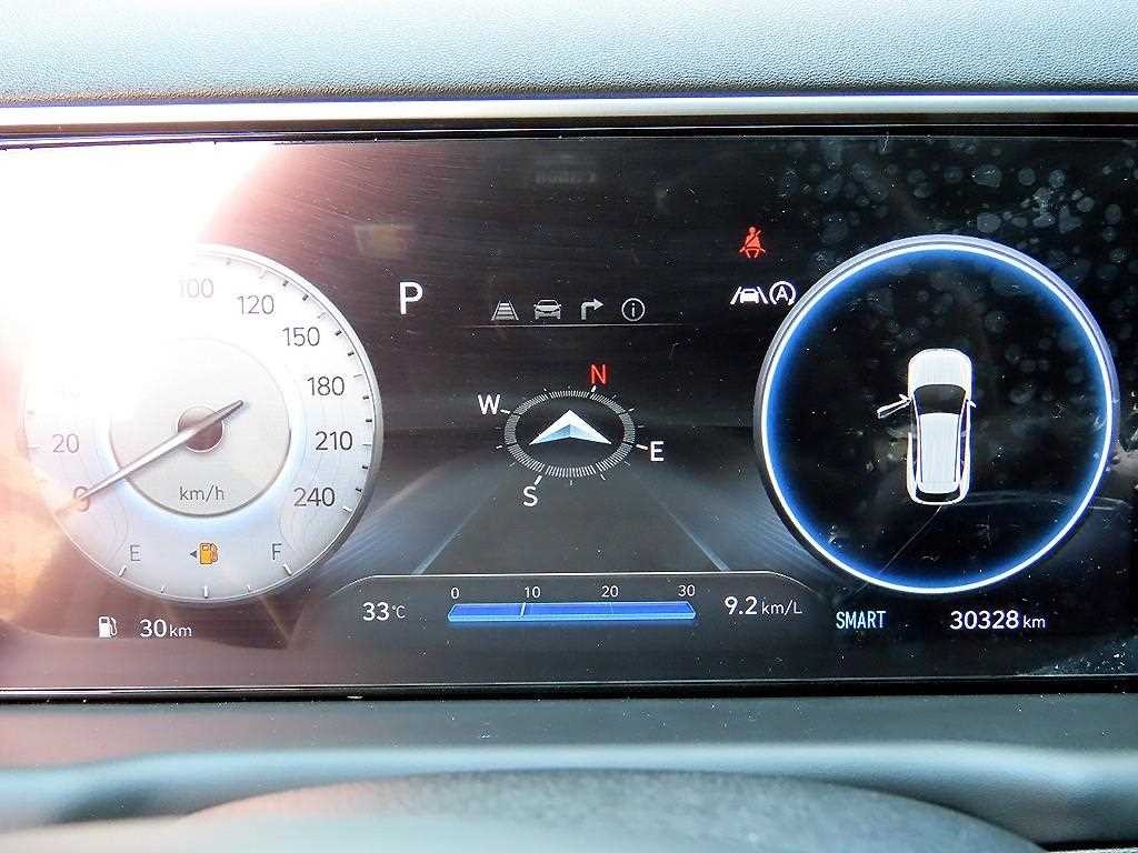 현대 투싼 투싼 (NX4) 가솔린 1.6 터보 2WD 인스퍼레이션 이미지 9