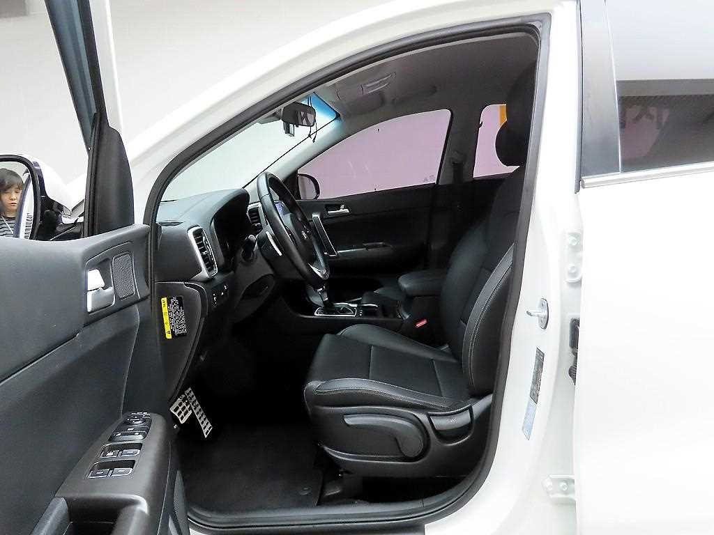 기아 스포티지 스포티지 더 볼드 2.0 디젤 4WD 럭셔리 이미지 13