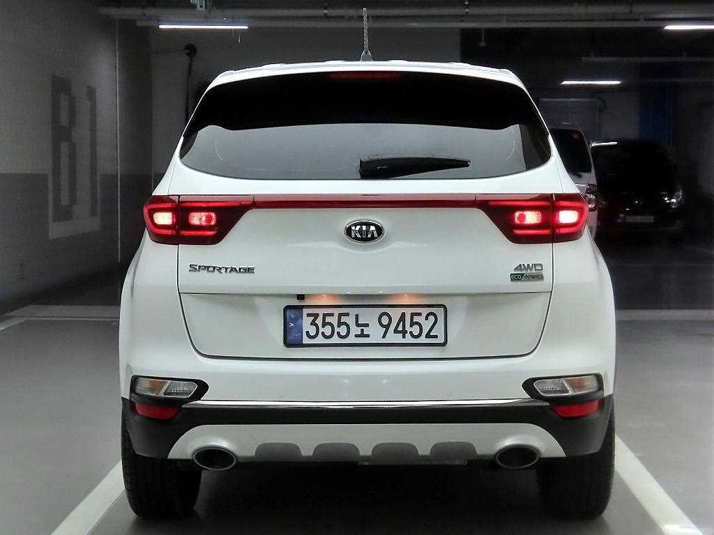 기아 스포티지 스포티지 더 볼드 2.0 디젤 4WD 럭셔리 이미지 3