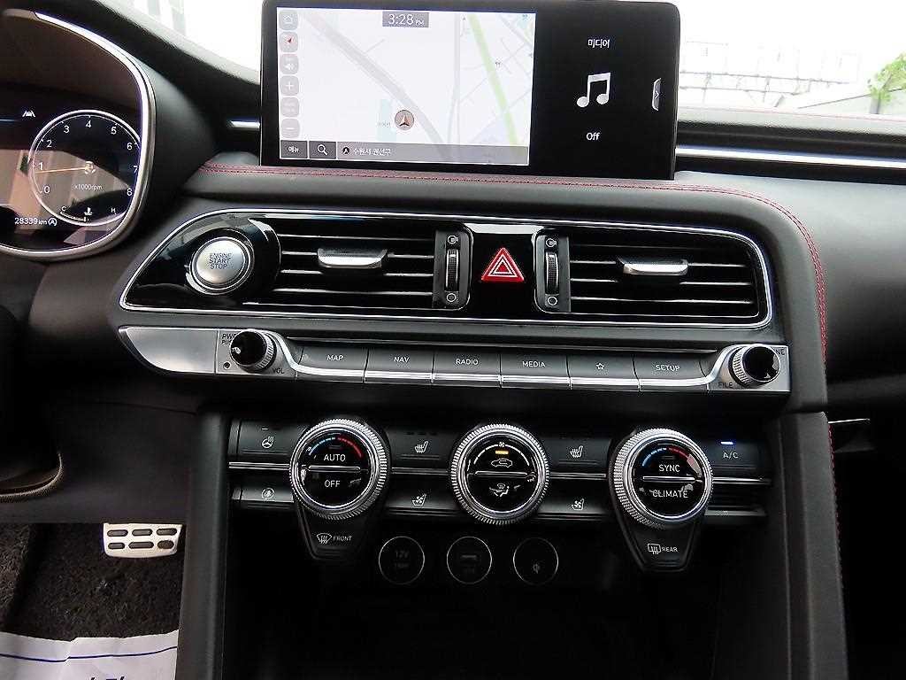제네시스 G70 더 뉴 G70 가솔린 2.0T 2WD 이미지 13