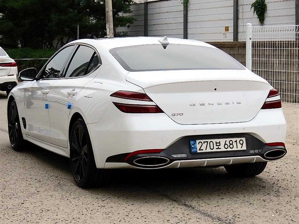제네시스 G70 더 뉴 G70 가솔린 2.0T 2WD 이미지 3