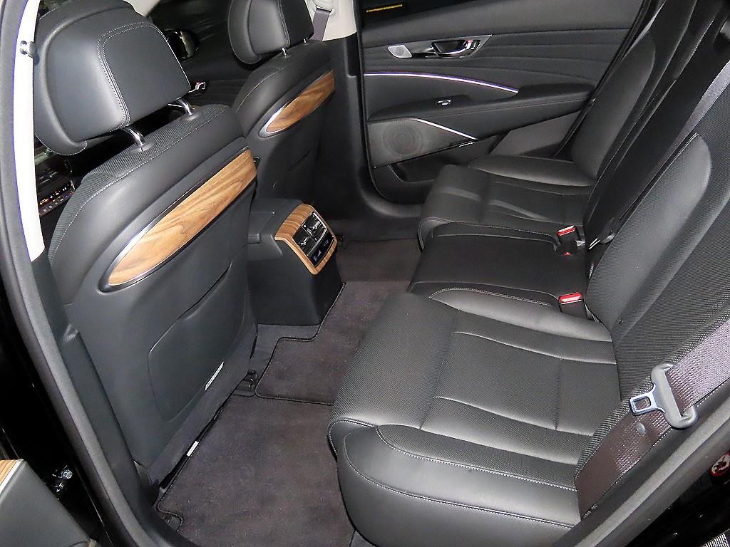 기아 K9 더 뉴 K9 2세대 3.3 T-GDI AWD 플래티넘 이미지 7