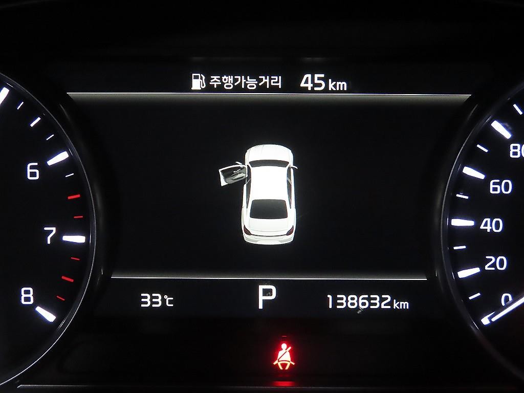 기아 K9 더 뉴 K9 2세대 3.3 T-GDI AWD 플래티넘 이미지 9