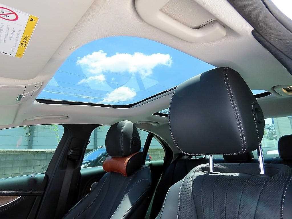 벤츠 E 클래스 E-클래스 W213 E300e 익스클루시브 이미지 16