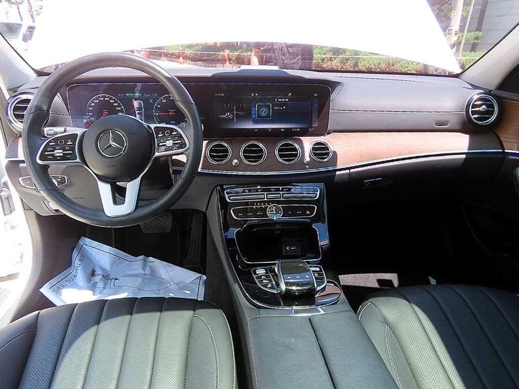 벤츠 E 클래스 E-클래스 W213 E300e 익스클루시브 이미지 7