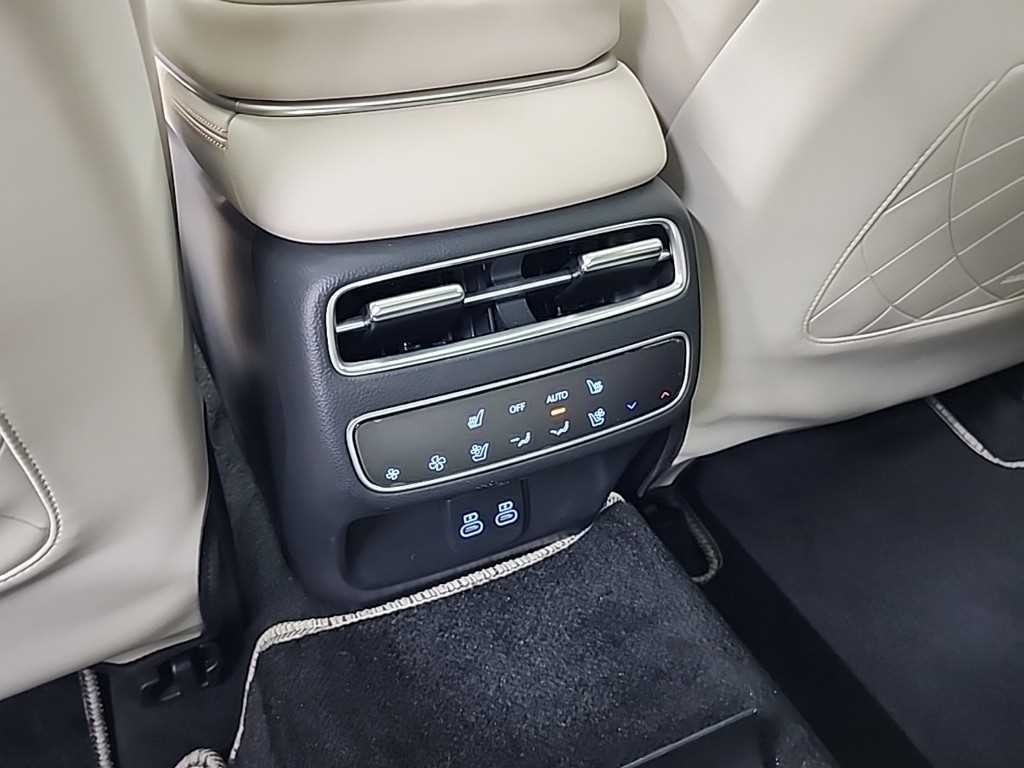 제네시스 GV70 2.5T 가솔린 AWD 스포츠 이미지 14