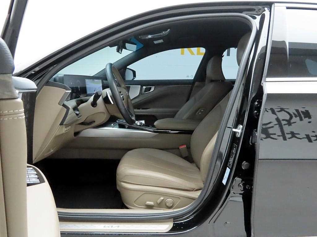 기아 K8 2.5 2WD 노블레스 이미지 11