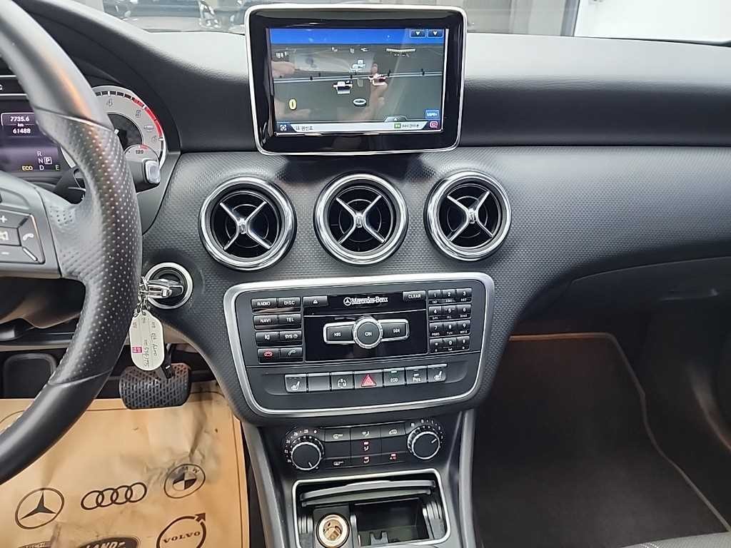 벤츠 A 클래스 A클래스 W176 A200 CDI 나이트 이미지 10