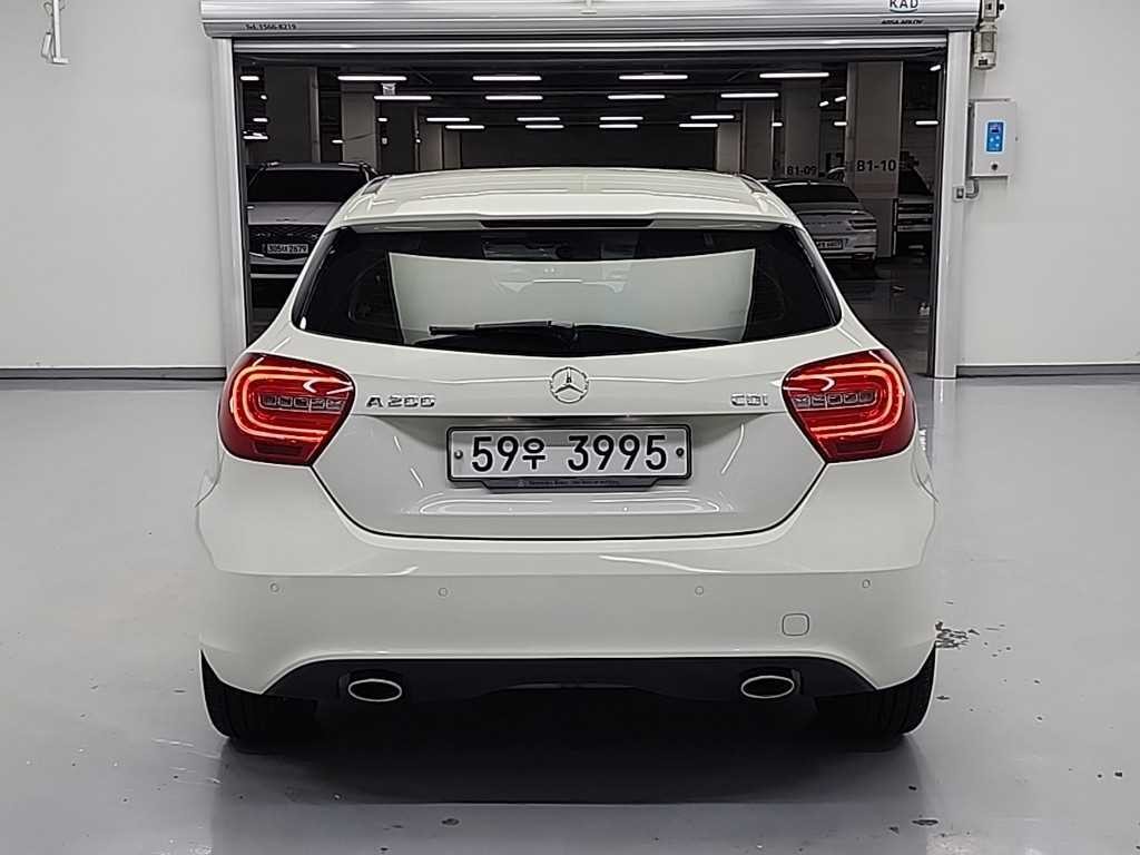 벤츠 A 클래스 A클래스 W176 A200 CDI 나이트 이미지 3