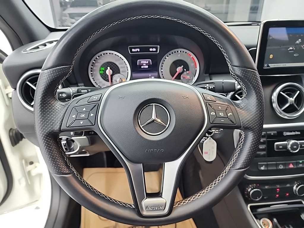 벤츠 A 클래스 A클래스 W176 A200 CDI 나이트 이미지 9