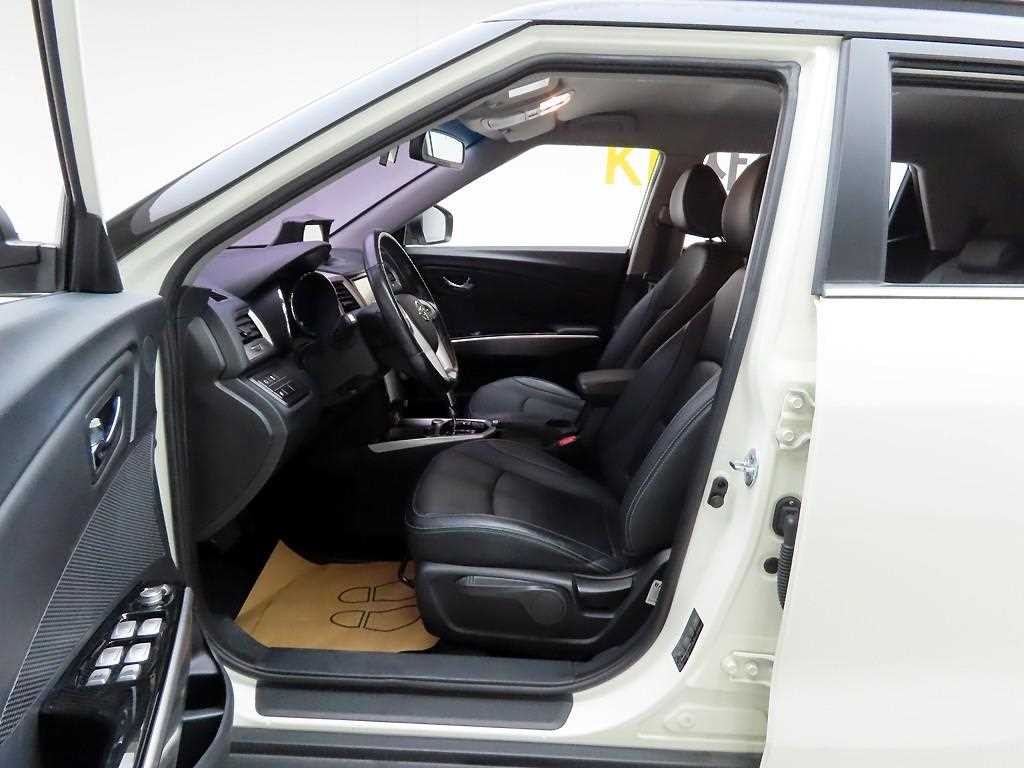KG모빌리티(쌍용) 티볼리 가솔린 2WD 1.6 VX 이미지 14