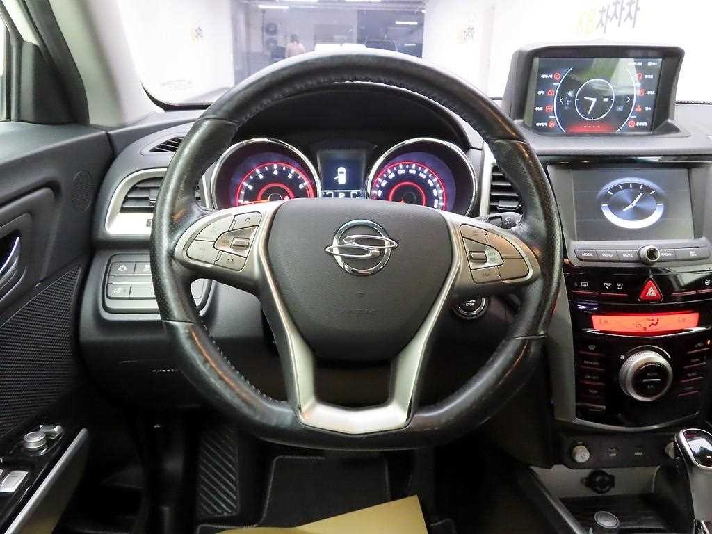KG모빌리티(쌍용) 티볼리 가솔린 2WD 1.6 VX 이미지 7