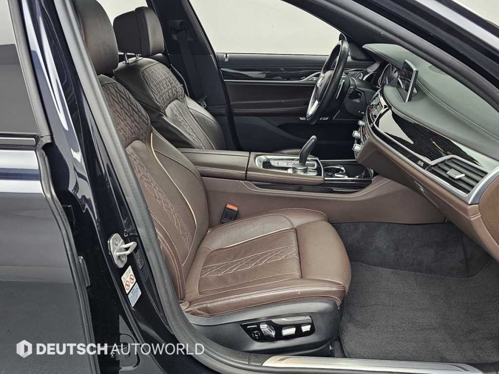 BMW 7시리즈 7시리즈 (G11) 740Ld xDrive M 스포츠 이미지 12