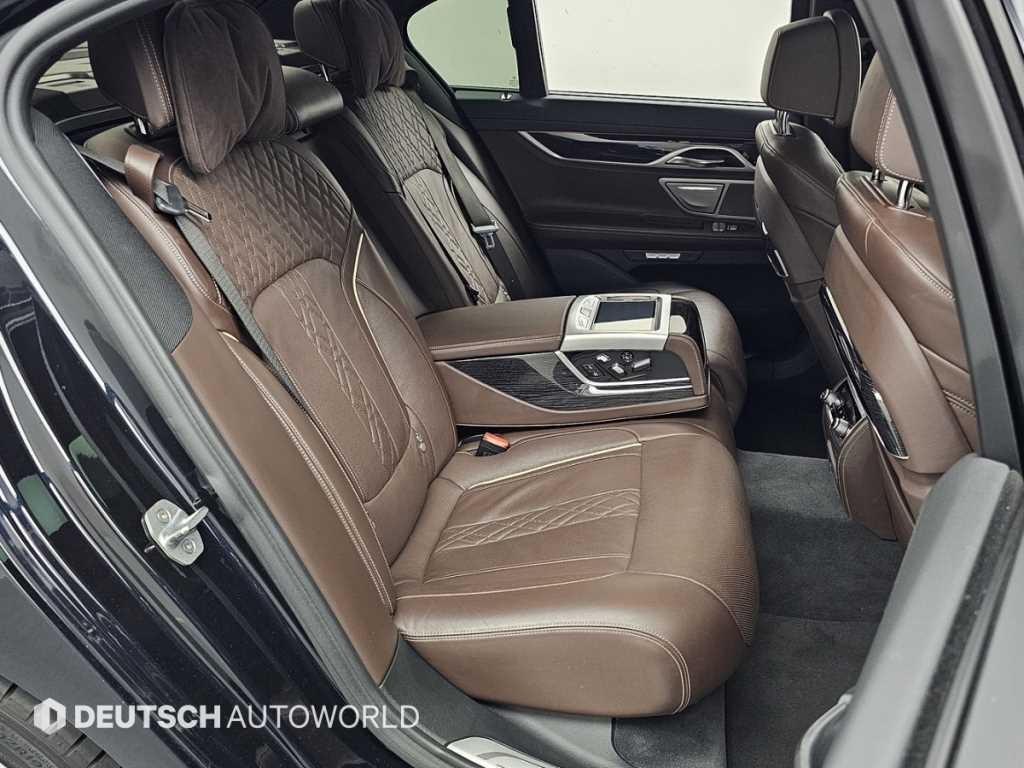 BMW 7시리즈 7시리즈 (G11) 740Ld xDrive M 스포츠 이미지 13