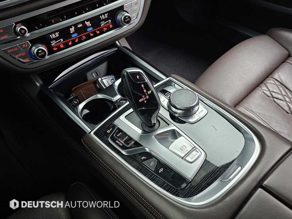 BMW 7시리즈 7시리즈 (G11) 740Ld xDrive M 스포츠 이미지 18
