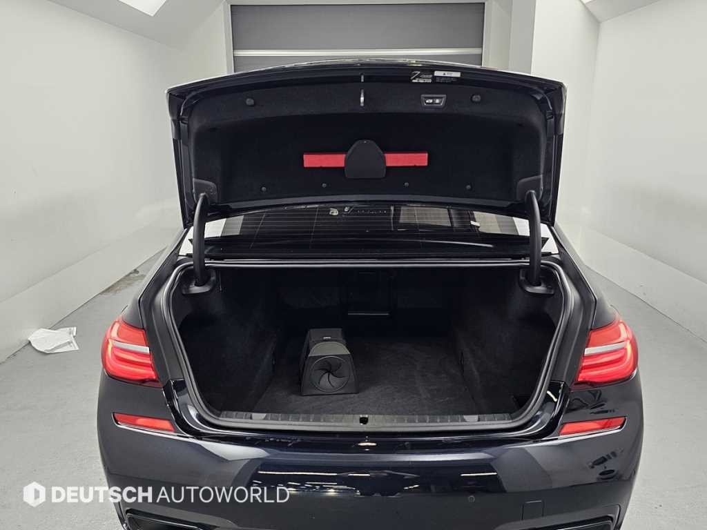 BMW 7시리즈 7시리즈 (G11) 740Ld xDrive M 스포츠 이미지 5
