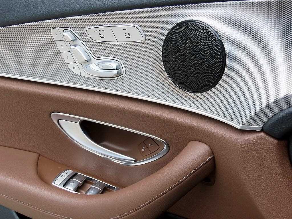 벤츠 E 클래스 E-클래스 W213 E300 아방가르드 이미지 11