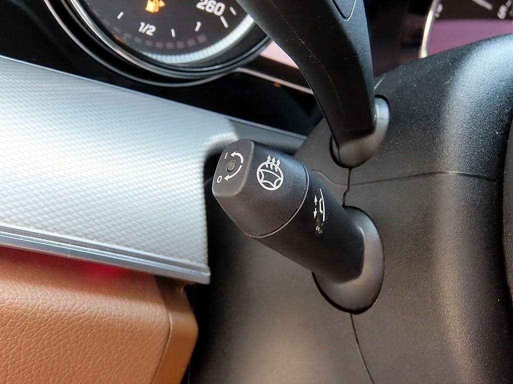 벤츠 E 클래스 E-클래스 W213 E300 아방가르드 이미지 12