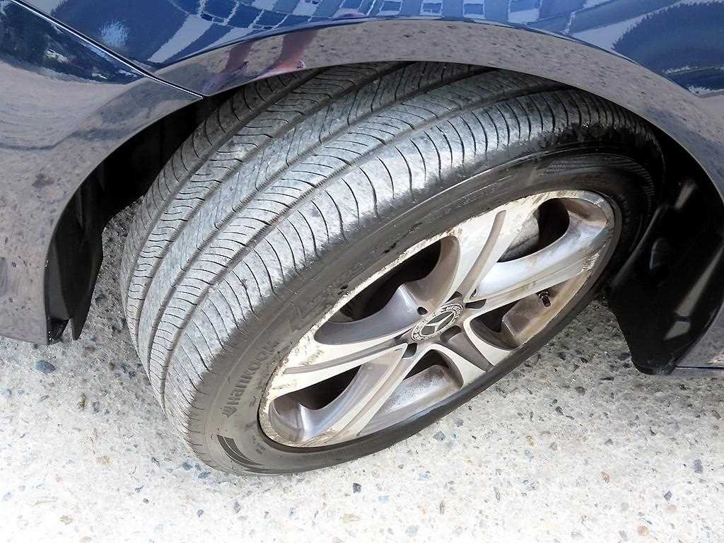 벤츠 E 클래스 E-클래스 W213 E300 아방가르드 이미지 20