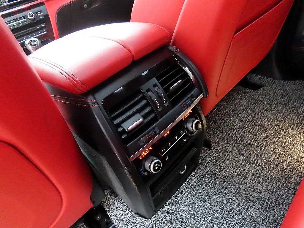 BMW X6M X6M (F86) 이미지 14
