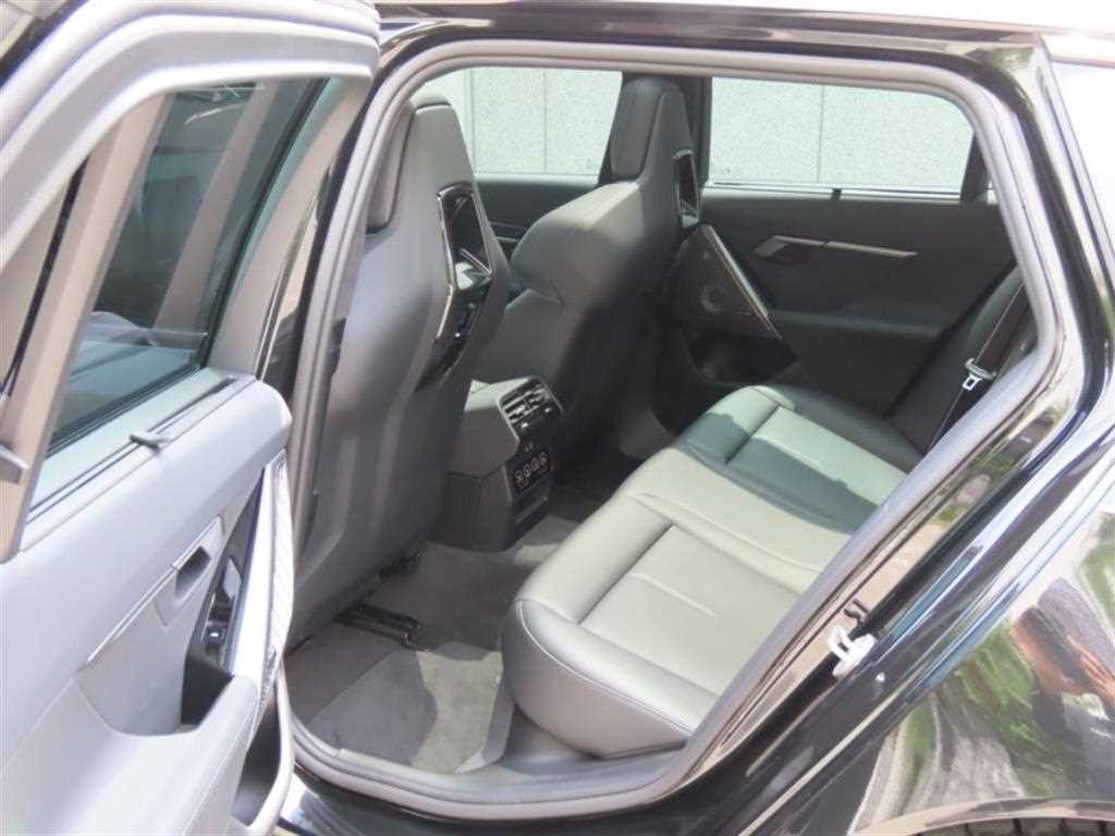 BMW 5시리즈 M5 7세대 4.4 투어링 이미지 14