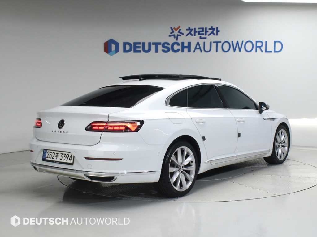 폭스바겐 아테온 2.0 TDI 프레스티지 이미지 2