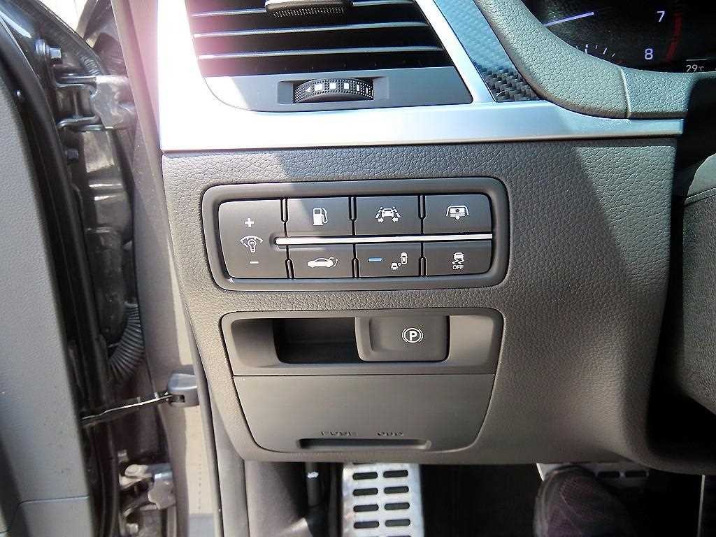 제네시스 G80 3.3 T AWD 스포츠 이미지 13