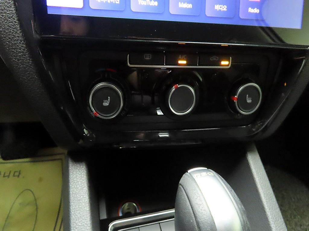 폭스바겐 제타 뉴 제타 2.0 TDI 블루모션 이미지 16