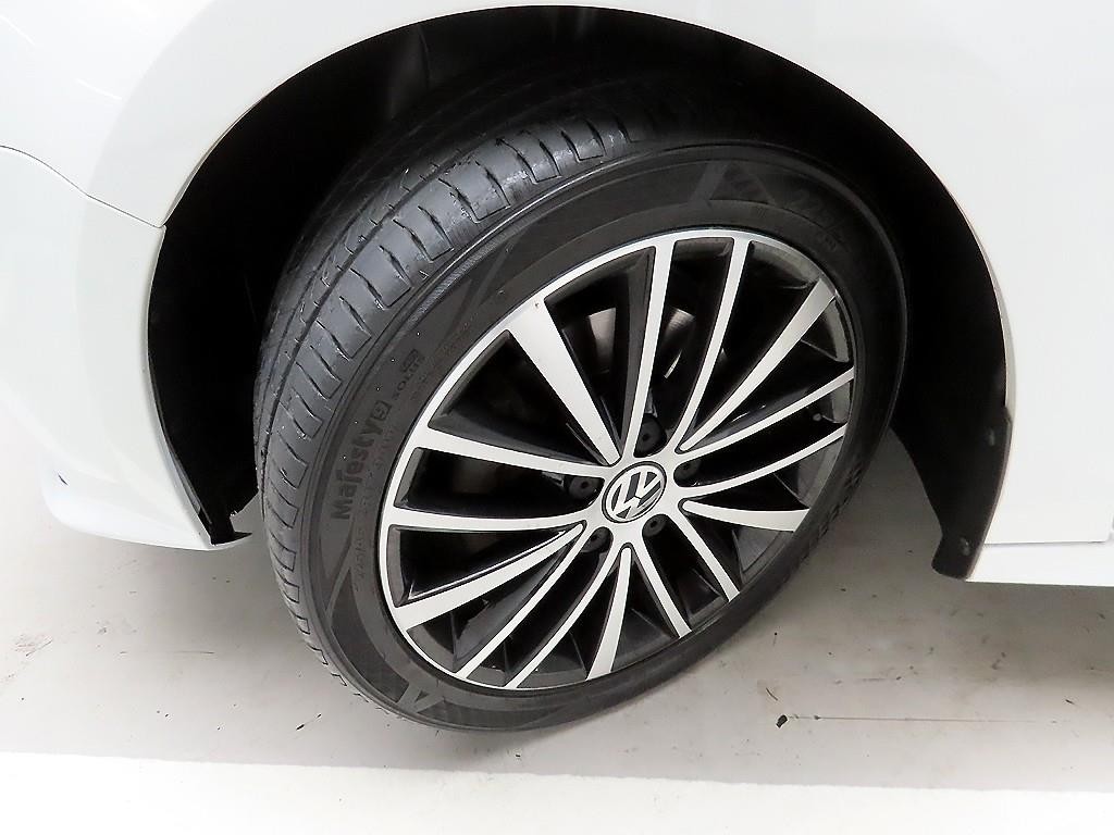폭스바겐 제타 뉴 제타 2.0 TDI 블루모션 이미지 19