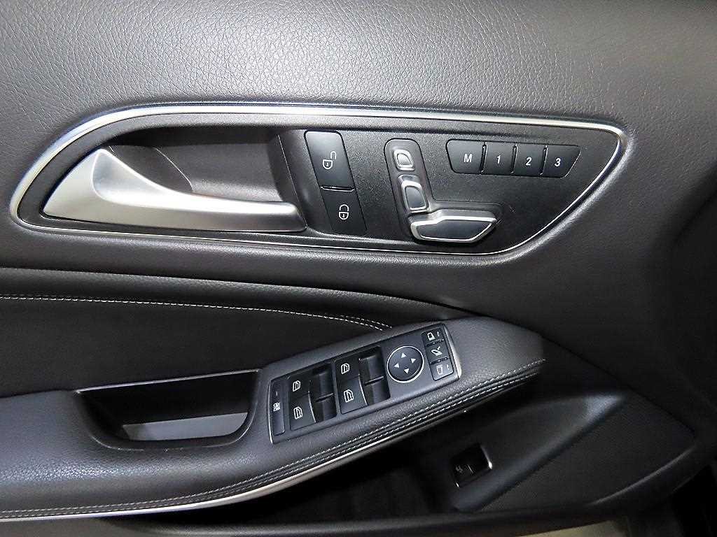 벤츠 GLA 클래스 GLA클래스 X156 GLA220 이미지 14