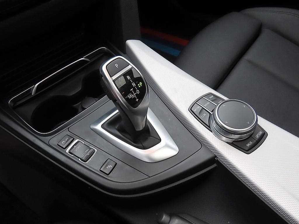 BMW 3시리즈 3시리즈 (F30) 320d M 스포츠 이미지 10
