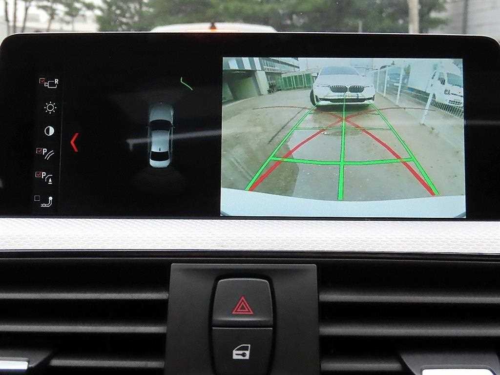 BMW 3시리즈 3시리즈 (F30) 320d M 스포츠 이미지 15