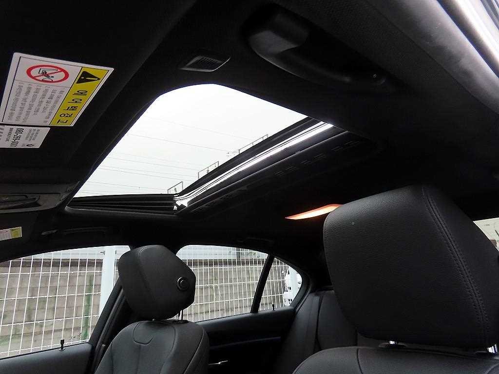 BMW 3시리즈 3시리즈 (F30) 320d M 스포츠 이미지 18