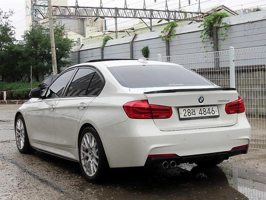 BMW 3시리즈 3시리즈 (F30) 320d M 스포츠 이미지 3