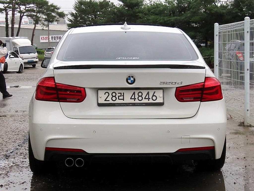 BMW 3시리즈 3시리즈 (F30) 320d M 스포츠 이미지 4