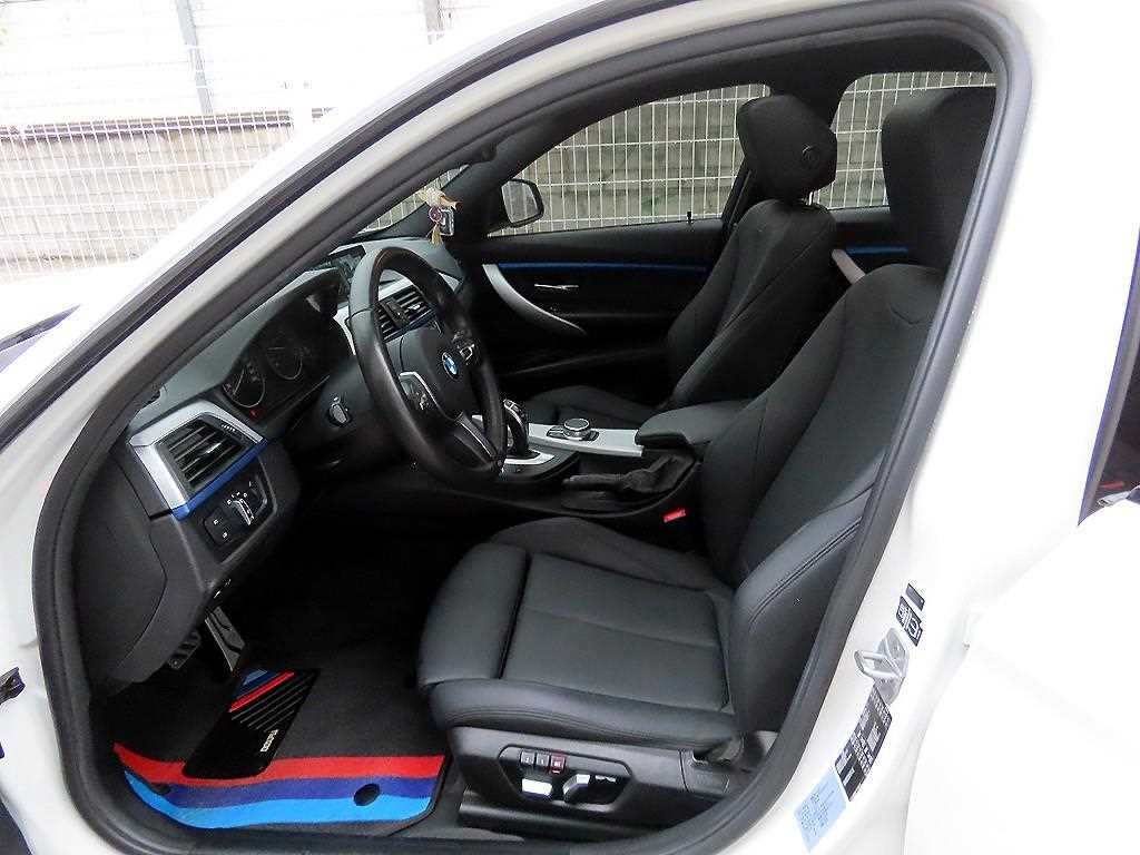 BMW 3시리즈 3시리즈 (F30) 320d M 스포츠 이미지 5