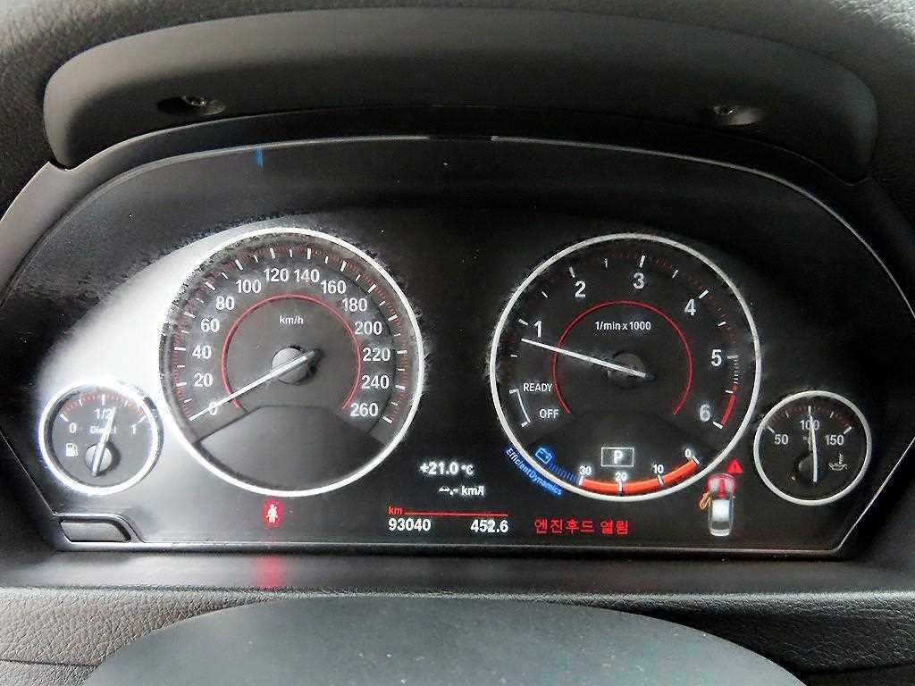BMW 3시리즈 3시리즈 (F30) 320d M 스포츠 이미지 9