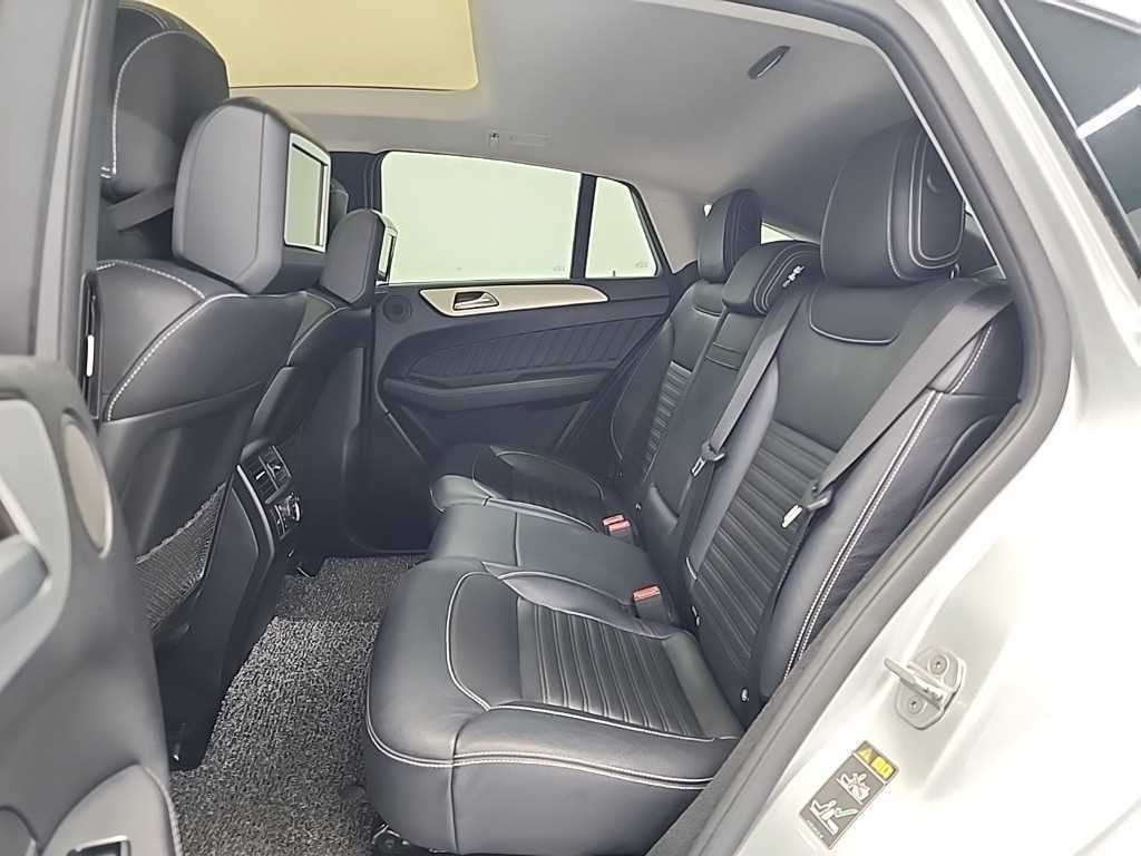 벤츠 GLE 클래스 GLE 클래스 W166 GLE 350 d 4MATIC 쿠페 이미지 12