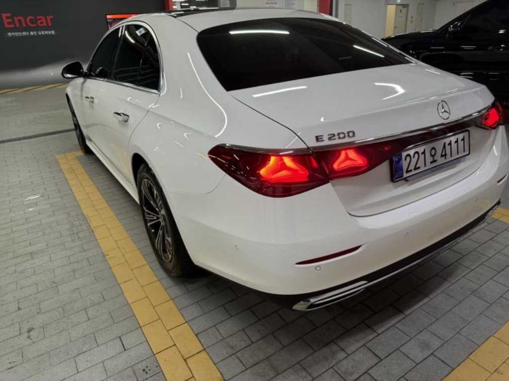 벤츠 E 클래스 E-클래스 W214 E200 아방가르드 이미지 3