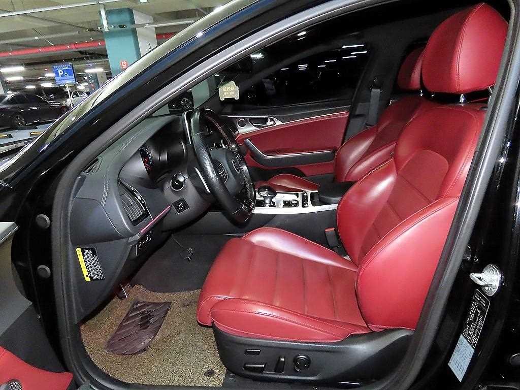 기아 스팅어 가솔린 3.3 터보 AWD 이미지 6